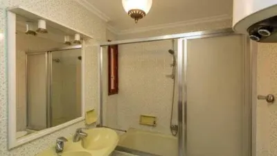 Penthouse in Traditional Centre photo 47