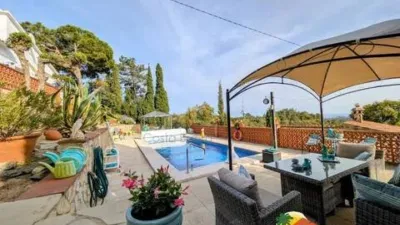 Chalet on Carrer de Osona photo 43