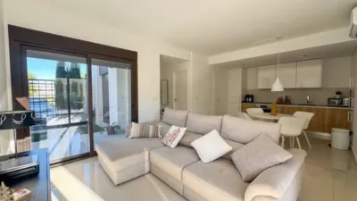 Chalet on Avenida Antonio Pedrera Soler photo 8