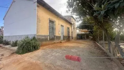 Pis – Orihuela, Barrio Los Villagordos - Més