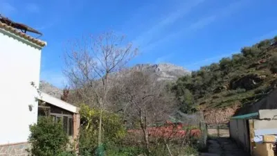 Chalet in El Burgo photo 2