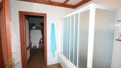 Casa – Pontedeume, Portela - Más