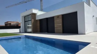 Chalet on N-A Street, -1 photo 6