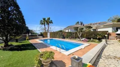 Chalet on Carrer del Mestre Lluis Millet photo 3