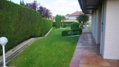 Chalet in Betoño photo 87