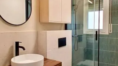 Apartment on Avinguda de la Costa Brava photo 16