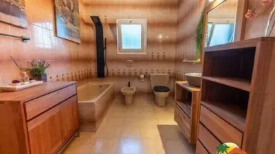 Chalet on Carrer Montroig photo 25