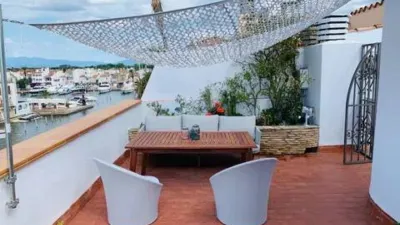Flat in Empuriabrava photo 2