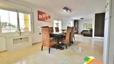 Chalet on Nicolau Cabanas Street, No Number photo 10