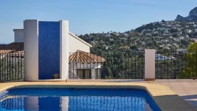 Chalet on Carrer Violetas photo 18