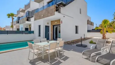 Casa – Torrevieja, Baños de Europa, Urbanización El Chaparral - Vista 2