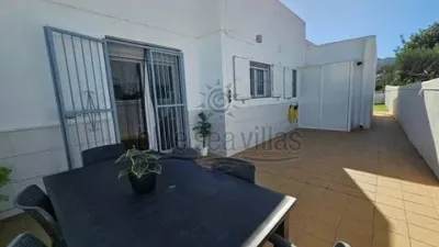 Chalet on Calle de los Agracejos photo 29
