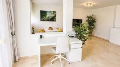 Apartment in El Paraíso-Atalaya-Benamara photo 12