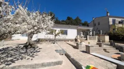 Chalet on Carrer de la Camèlia photo 26
