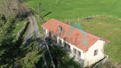Casa – Salas, Samartín - Más