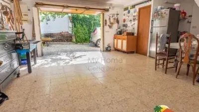 Chalet on Carrer del Mestre Lluis Millet photo 26