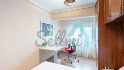 Piso en alquiler en El Carbayedo-El Quirinal, El Carbayedo-El Quirinal (Avilés) de 1.050 €<span>/mes</span>