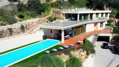 Chalet on Carrer de Roca Vila photo 31