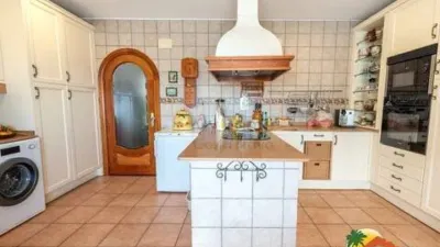 Chalet on Carrer del Riu Muga photo 16
