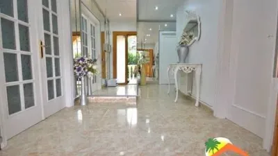 Chalet on Serra del Bergada Street, 1 photo 3