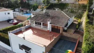 Chalet on Carrer del Galzeran photo 33