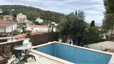 Chalet on Passeig del Fonoll photo 3