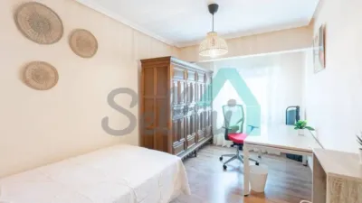 Piso en alquiler en El Carbayedo-El Quirinal, El Carbayedo-El Quirinal (Avilés) de 1.050 €<span>/mes</span>