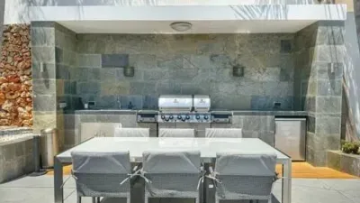 Chalet in La Fustera photo 56