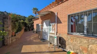 Chalet on Passatge Portugal Street, No Number photo 41