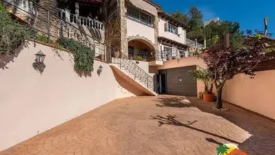 Chalet on Carrer del Riu Muga photo 38