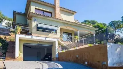 Chalet on Carrer de l'Alzina photo 5