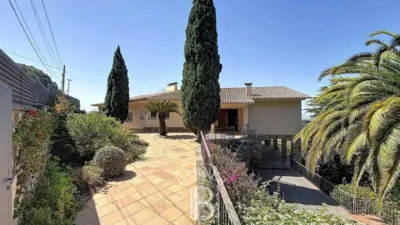 Chalet in Cabrils photo 2