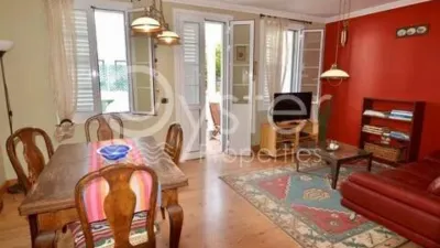 Terraced house on Calle de la Ola photo 2