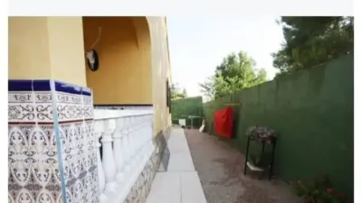 Chalet on Calle E photo 5