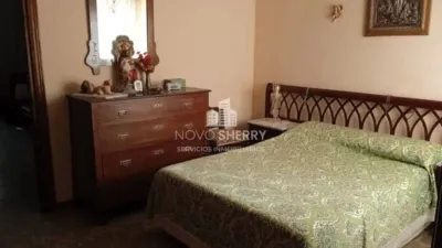 Chalet on Calle Real photo 21