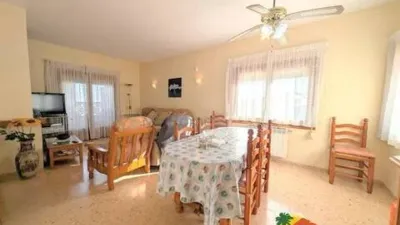 Chalet on Carrer del Galzeran photo 4