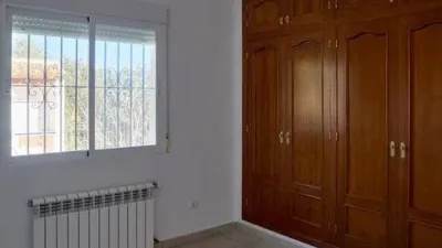Chalet on Carrer Violetas photo 26