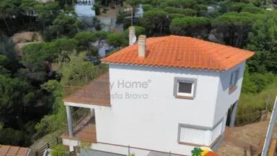 Chalet on Carrer de Saturn photo 38