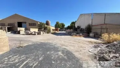 Nave industrial en venta en Albacete Capital - Más