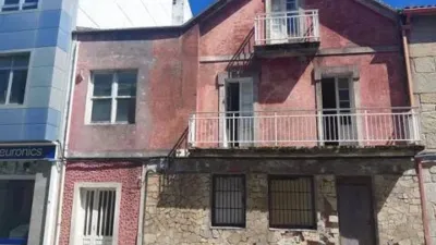 Casa adosada en venta en Calle Real - Más