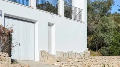 Chalet on Carrer Violetas photo 7