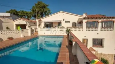 Chalet on Carrer Montroig photo 39