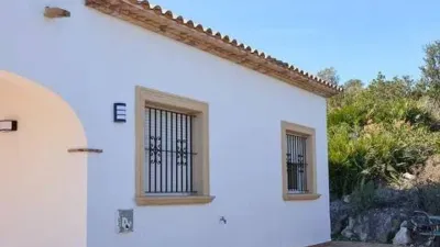 Chalet on Carrer Violetas photo 16