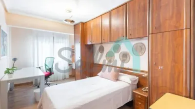 Piso en alquiler en El Carbayedo-El Quirinal, El Carbayedo-El Quirinal (Avilés) de 1.050 €<span>/mes</span>