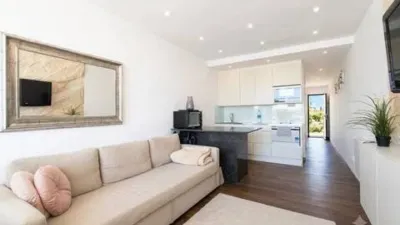 Apartment for sale on Carrer de Ramon de Moncada photo 2