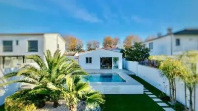 Chalet in Empuriabrava photo 2