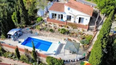 Chalet on Carrer de Osona photo 51