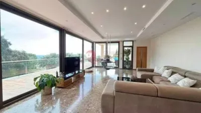 Chalet on Carrer de Roca Vila photo 13