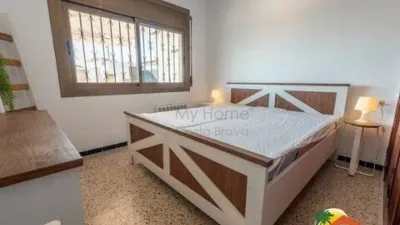 Chalet on Carrer Montroig photo 15
