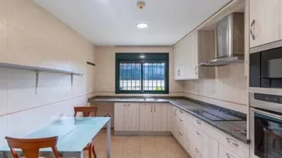 Townhouse in El Paraíso-Atalaya-Benamara photo 13